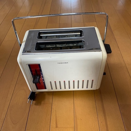 【12／11〜15限り】東芝トースター　HTT-609FR レトロポップアップトースター