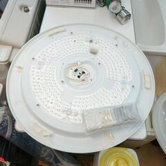Panasonic☆LED照明器具☆HH-CB0834A，2017年製、８畳ぐらい、リモコンあり【こちらは店舗です。浜村鹿野温泉ICから3分 買取本舗 宮本リサイクル 営業時間9～19時 定休日水曜のみ←連絡できませんm(_ _)mの画像