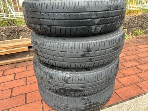 ダイハツ純正 アルミと 155/65R14 4本セット
