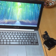 ノートパソコンUX31 ASUS