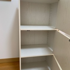 ニトリ　扉付きカラーボックス2台の画像