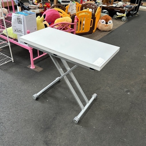 昇降式テーブル