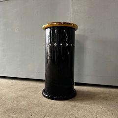 美品『AHURA』アウラ ceramic 台座 花台 飾り台 オブジェ コラム スワロフスキー 陶器 陶器製 置物 置き物 イタリア製 ゴールド ブラック 小の画像
