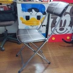 ニトリのイス折りたたみ中古