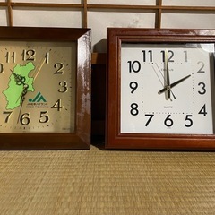 掛け時計　2個

