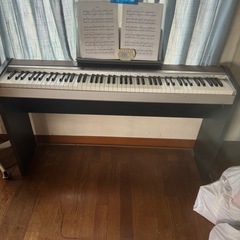 電子ピアノ