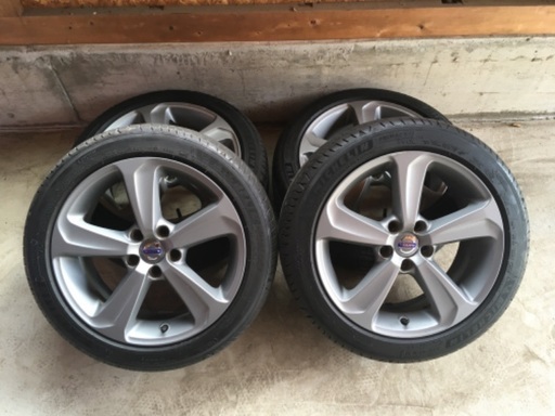 人気商品の中古品・新品・未使用品 T4 V40 volvo ボルボ SE 4本 純正アルミホイールセット17インチ タイヤ・ホイール