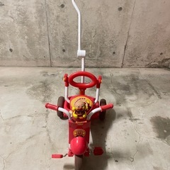 アンパンマン折りたたみ三輪車（棒付き）の画像
