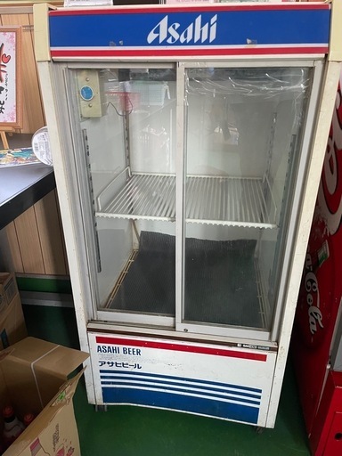 コーラ、アサヒ冷蔵庫完売‼️店舗内整理の為、必要なものお安く持って帰ってください☺️