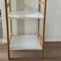 物置き棚の画像