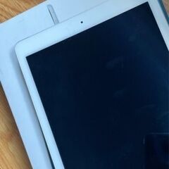 iPad Air2 9.7インチ　Wifi+Celluar 