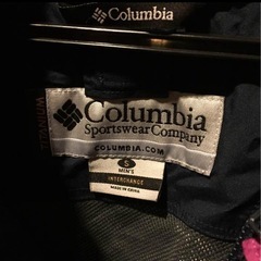 コロンビア マウンテンパーカー 訳あり columbia アウトドア レインウェア キャンプの画像