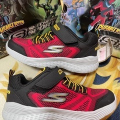 SKECHERS新品未使用の画像