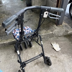 介護用品 シルバーカー 手押し車の画像