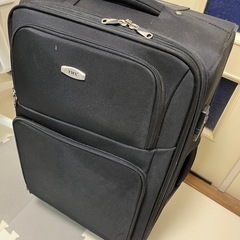 大型スーツケース　キャリーケース