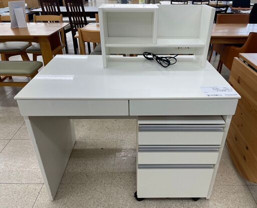 ★ジモティ割あり★  デスク 白 H75×D60×W100 クリーニング済み TJ9294