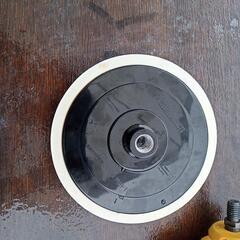 コンパクトポリッシャー　１００ｖ、パッド付きの画像