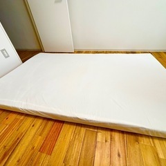 【0円】マットレス　セミダブル　長さ200×幅120×厚さ10の画像