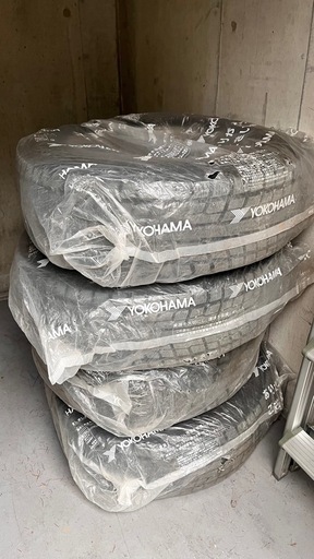 【YOKOHAMA製　スタッドレス】　ジオランダー　ヨコハマ　　エクストレイル　ハリアー　RAV4 CX5 デリカd5　ホイール付　冬タイヤ