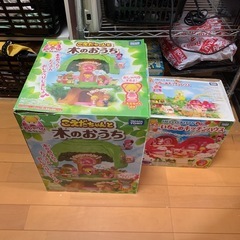 こえだちゃんと木のおうち+hello kittyいちごのキッチンハウス