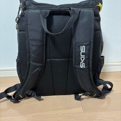 【値下げ】SKINS リュックの画像