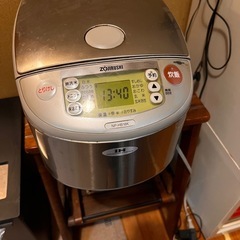 炊飯器　　象印
