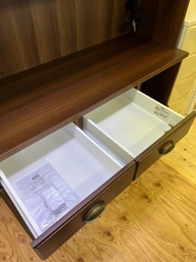 大人気商品!! キッチンボード入荷しました!! オシャレなカントリー調家具!! ニトリ ミランダ2 120DBR ブラウン系  家具 