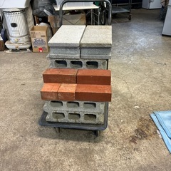 ブロックとレンガ