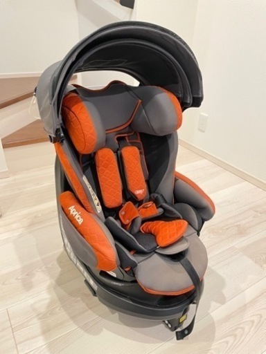 アップリカ　フラディア グロウ ISOFIX プレミアム　チャイルドシート