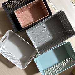 入れ物いろいろ