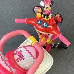 リユース　ディズニー　三輪車　ミニーマウス　おしゃべりカーゴ　1.5歳から5歳未満　身長目安　80から100cm  コントロールバーとハンドルの連動可能　ピンク色の画像