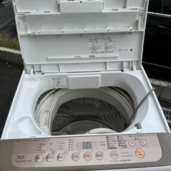【2017年製】パナソニック　全自動電気洗濯機　NA-F70PB10の画像