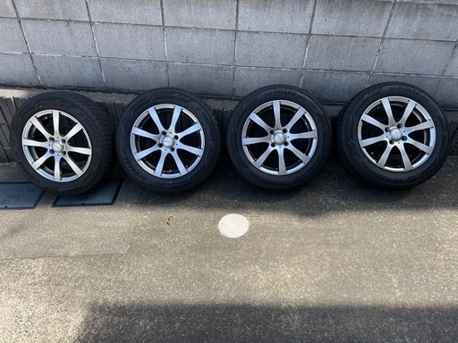 スタッドレスタイヤ　175/65R15