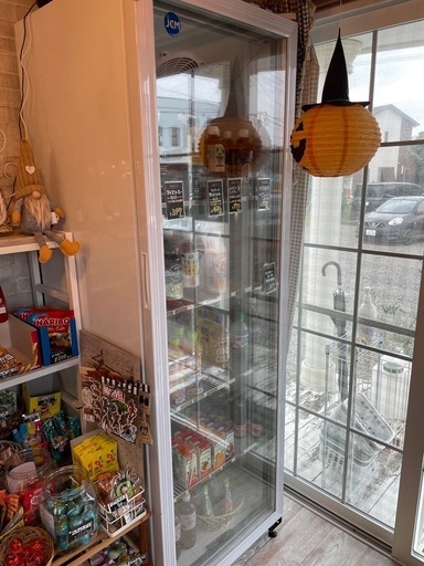 店舗用　縦型冷蔵ショーケースをお譲りします。