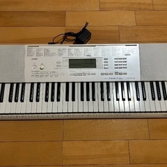 CASIO 電子ピアノLK-218 光ナビゲーションキーボード