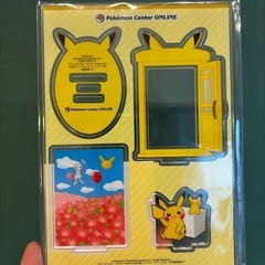 ポケセンオンラインリザードン賞　ピカチュウアクリルスタンド