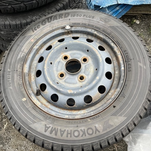 ヨコハマスタッドレス！バリ溝！155/70R13