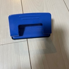 穴あけパンチ