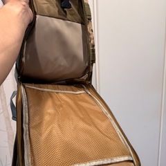 迷彩柄　リュックの画像