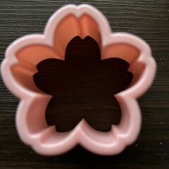 クッキー型　桜の形に愛らしい４種類のデザインの画像