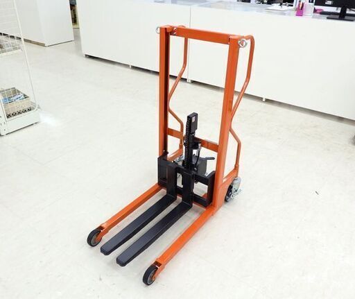 千歳市/恵庭市 未使用 トラスコ 車載用コゾウリフター 150kg フォーク式 BEA-H150-8C 均等荷重150kg 足踏み式 手動フォークリフト 運送 荷運び 倉庫作業 ピッキング作業