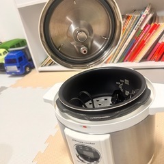 電気圧力鍋の画像