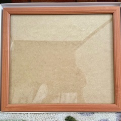 大きめサイズ2個　写真、書類、押し花等のフレーム　未使用品　ナチュラルな木製枠にガラスの画像