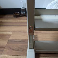 机　椅子の画像