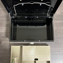 CASH BOX 手提げ金庫の画像