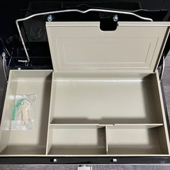 CASH BOX 手提げ金庫の画像
