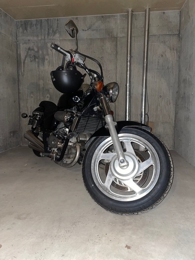 ホンダ　Vツインマグナ250cc