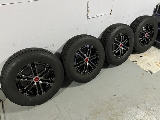 ハイエース　スタッドレスタイヤホイールセット