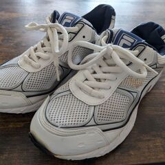 スニーカーですの画像