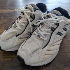 スニーカーですの画像